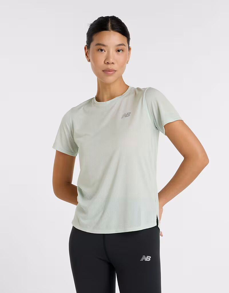 Футболка Athletics цвета пепельно-серой глины New Balance
Футболка Athletics цвета пепельно-серой глины New Balance
