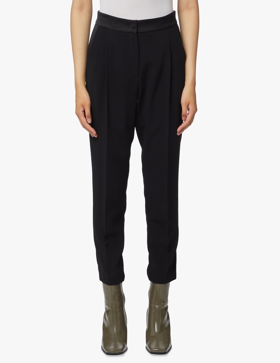 Брюки приталенного кроя-морковки Izabel Marella, цвет Nero 
Брюки приталенного кроя-морковки Izabel Marella, цвет Nero