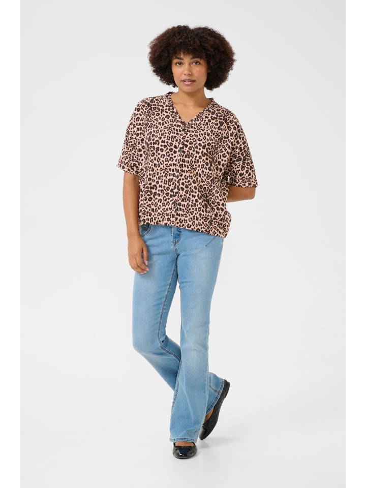 Рубашка с короткими рукавами CRTiah Baggy fit в цвете Animal Neutral Cream
Рубашка с короткими рукавами CRTiah Baggy fit в цвете Animal Neutral Cream