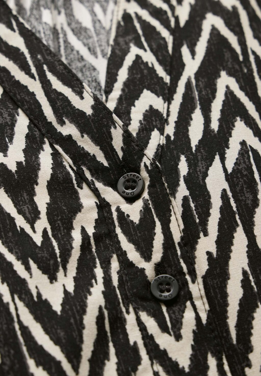 Блуза GEMUSTERTE Street One, черный
Блуза GEMUSTERTE Street One, черный