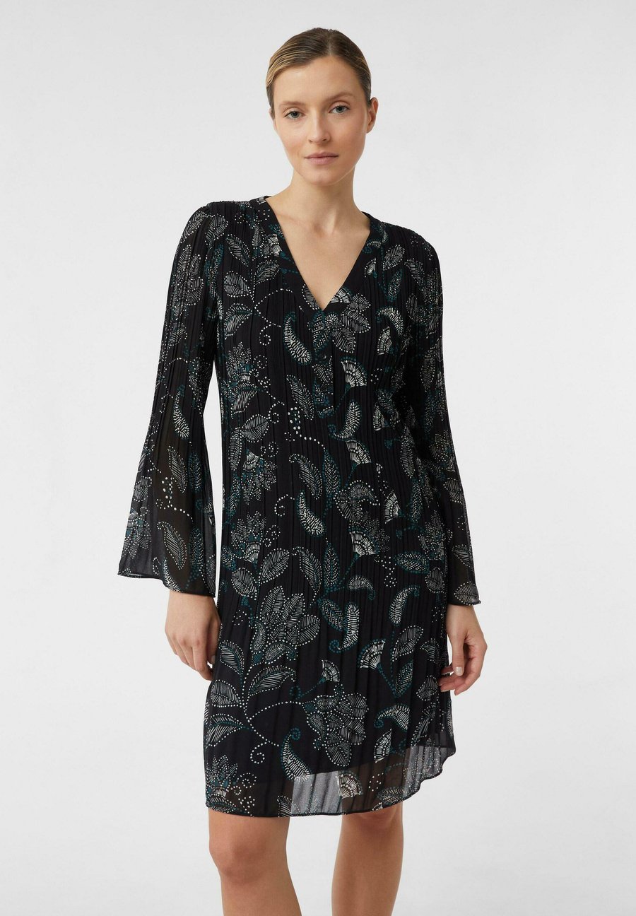 Платье comma Day dress, Schwarz/Black
Платье comma Day dress, Schwarz/Black