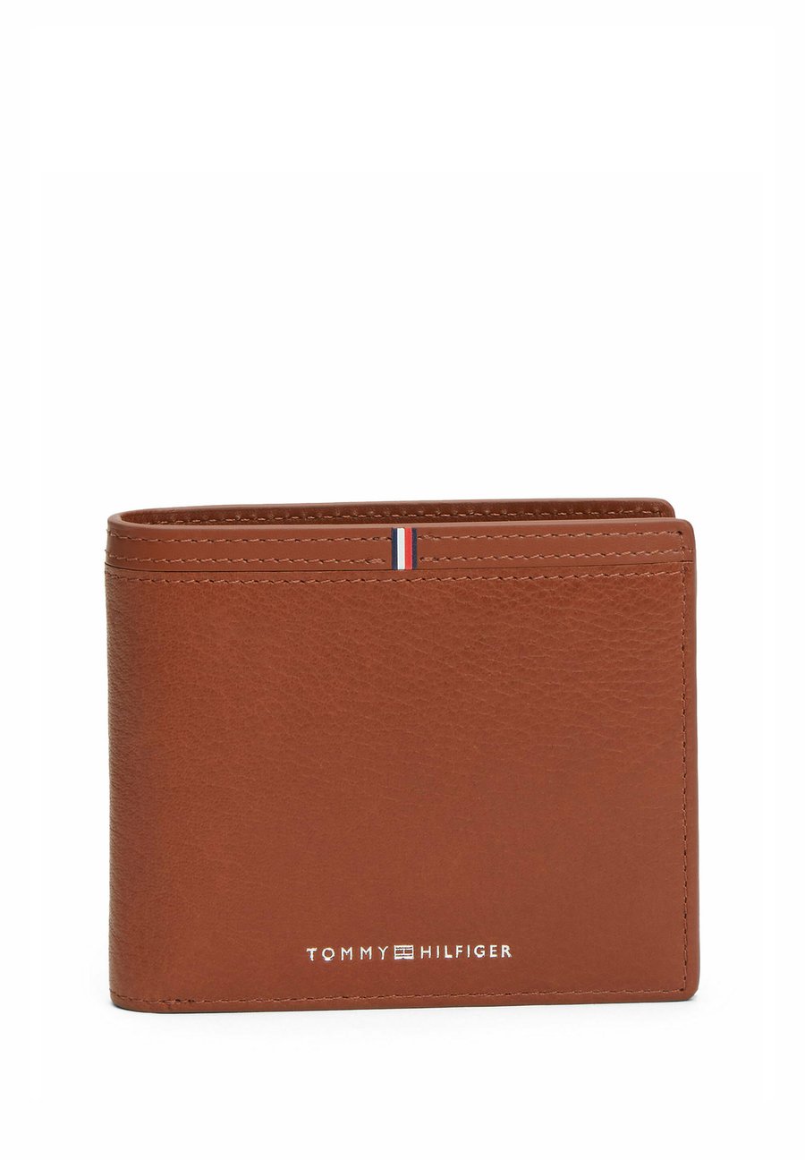 Кошелек Tommy Hilfiger CORPORATE LOGO FLAP BIFOLD, Winter Cognac/Cognac
Кошелек Tommy Hilfiger CORPORATE LOGO FLAP BIFOLD, Winter Cognac/Cognac