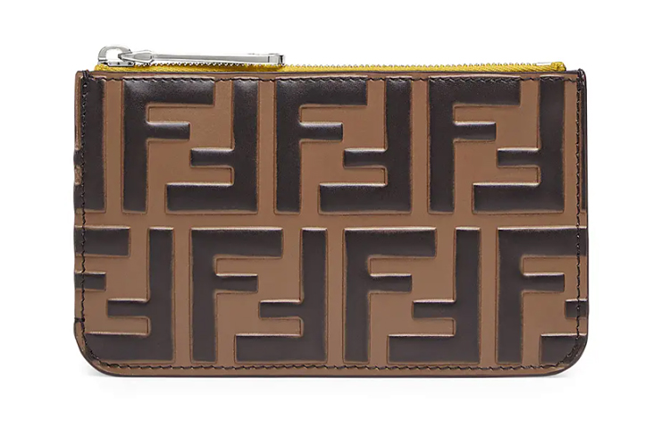 FENDI Жёлтый женский клатч для монет и карт из телячьей кожи
FENDI Жёлтый женский клатч для монет и карт из телячьей кожи