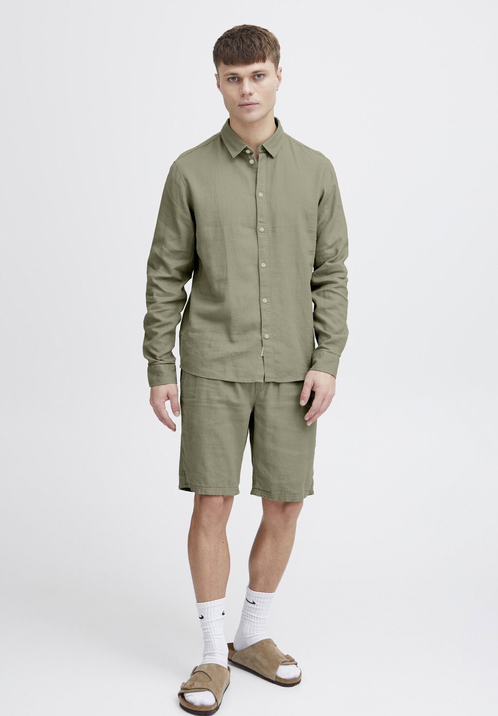 Рубашка Enea Allan Solid, ветивер
Рубашка Enea Allan Solid, ветивер