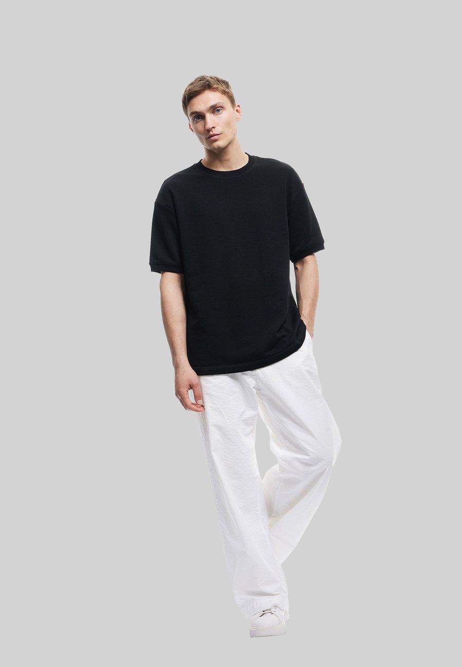 Футболка Koton Basic T-shirt, Black
Футболка Koton Basic T-shirt, Black