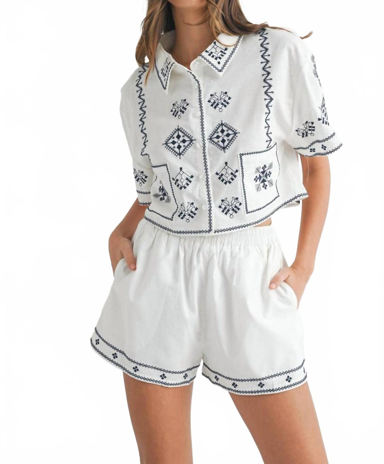 Embroidered Button Cropped Set In Off White MABLE
Embroidered Button Cropped Set In Off White MABLE