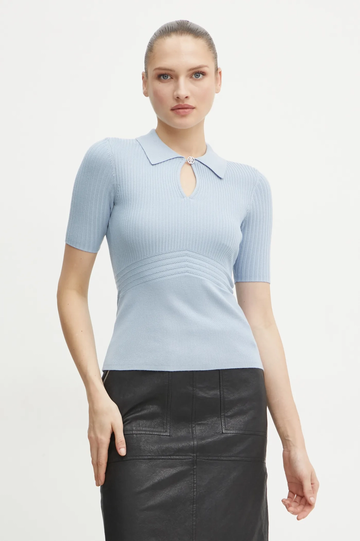 Свитер Guess, синий
Свитер Guess, синий