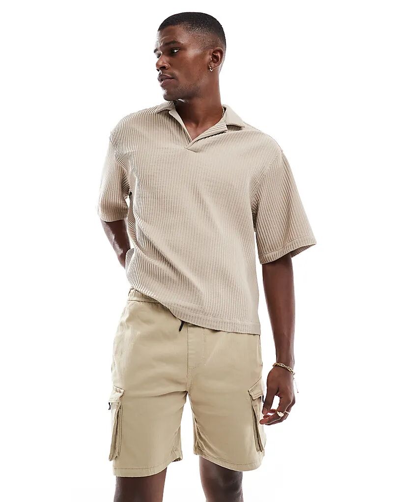 Брюки-бермуды Bershka Cargo бежевого цвета
Брюки-бермуды Bershka Cargo бежевого цвета