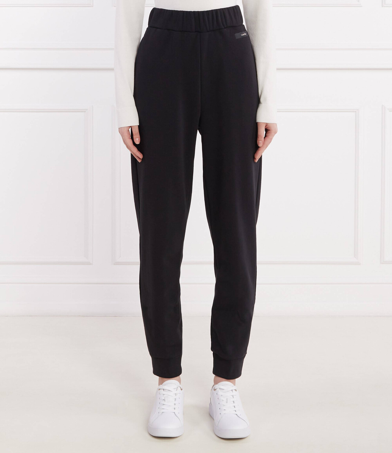 Спортивные брюки Calvin Klein Relaxed fit, черный
Спортивные брюки Calvin Klein Relaxed fit, черный
