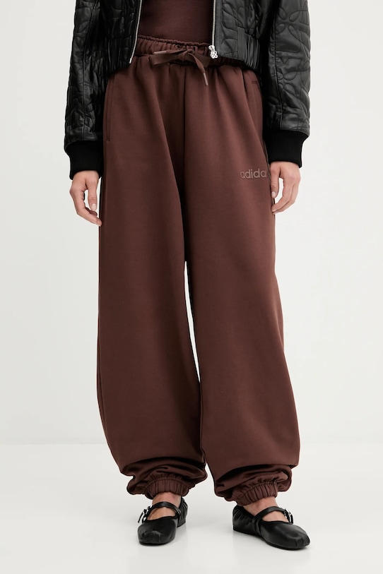 Брюки спортивные Essentials Adidas Originals, коричневый
Брюки спортивные Essentials Adidas Originals, коричневый