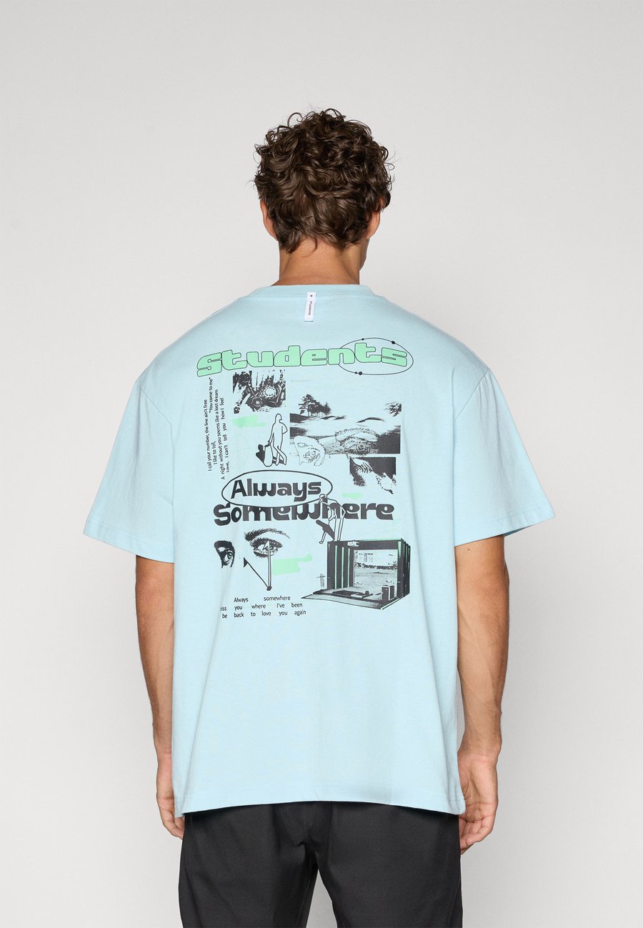 Футболка Students ALWAYS SOMEWHERE, Chambray/Mottled Light Blue, Синий, Футболка Students ALWAYS SOMEWHERE, Chambray/Mottled Light Blue
Футболка Students ALWAYS SOMEWHERE, Chambray/Mottled Light Blue, Синий, Футболка Students ALWAYS SOMEWHERE, Chambray/Mottled Light Blue