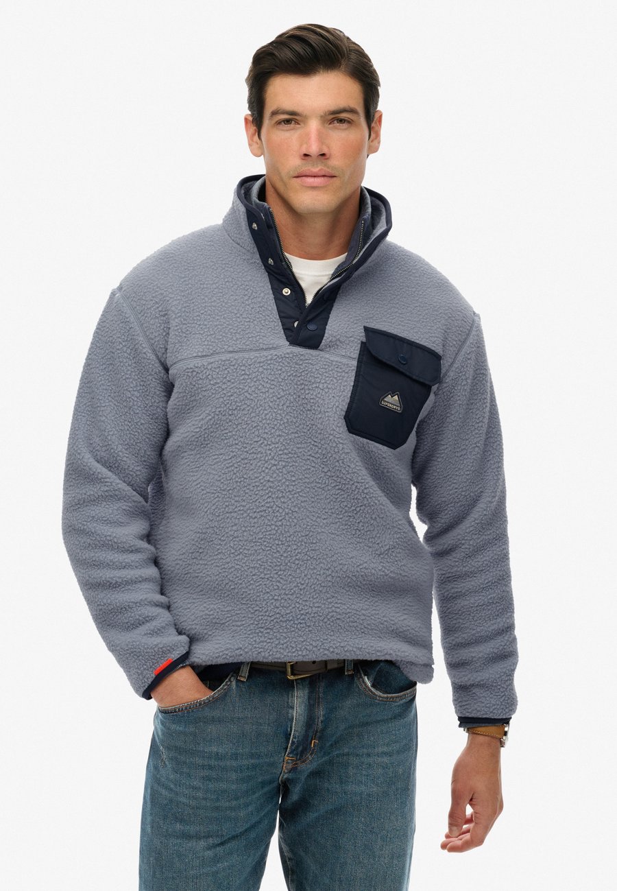 Джемпер Superdry & Co FUJI HALF POPPER, Washed Denim Blue/Blue
Джемпер Superdry & Co FUJI HALF POPPER, Washed Denim Blue/Blue