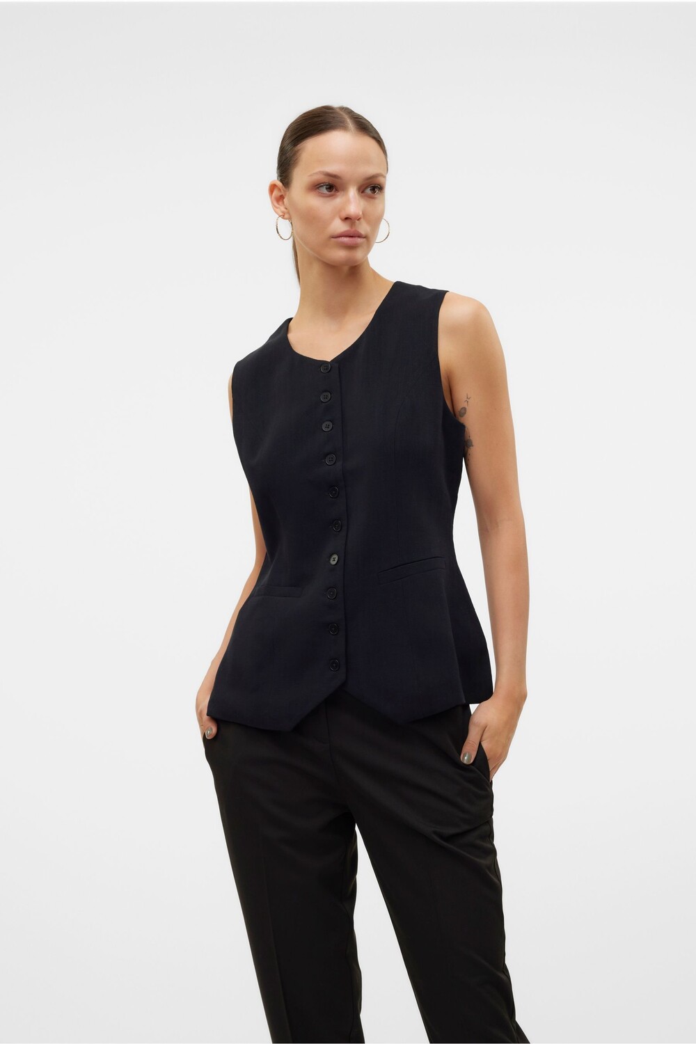 Жилет без рукавов на пуговицах Vero Moda, черный
Жилет без рукавов на пуговицах Vero Moda, черный