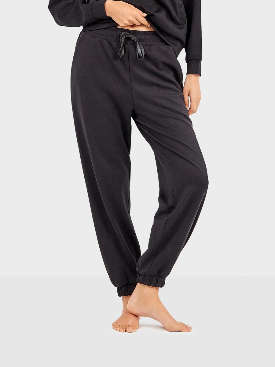 Обычные брюки Gisela, черный
Обычные брюки Gisela, черный