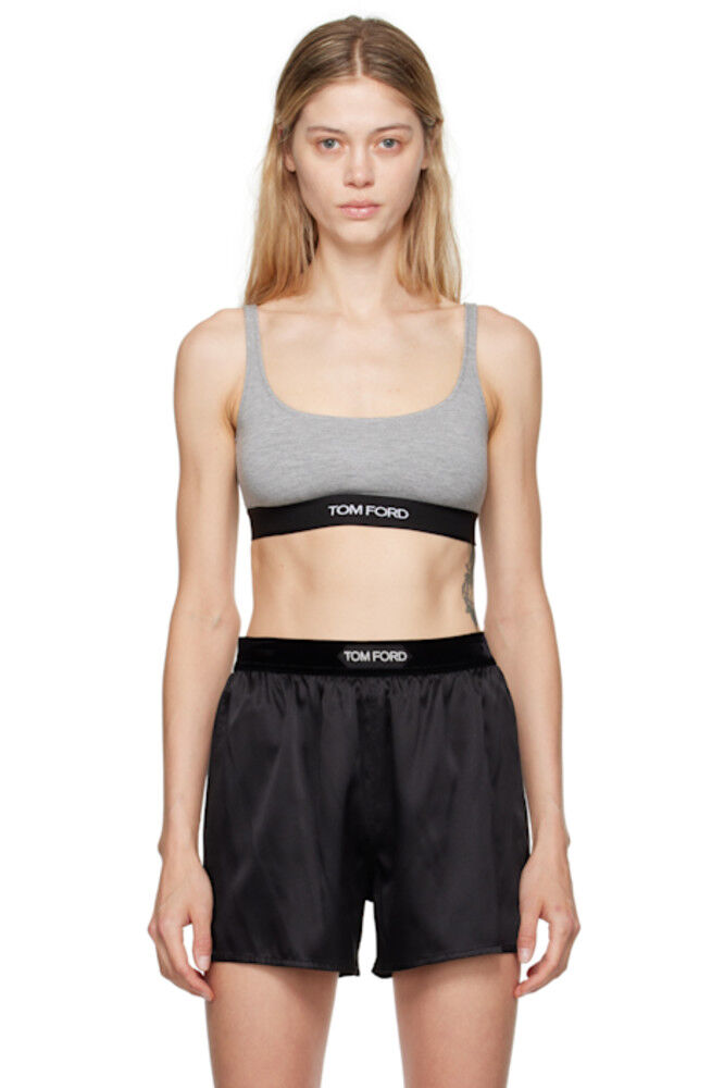 Серый фирменный бюстгальтер TOM FORD
Серый фирменный бюстгальтер TOM FORD