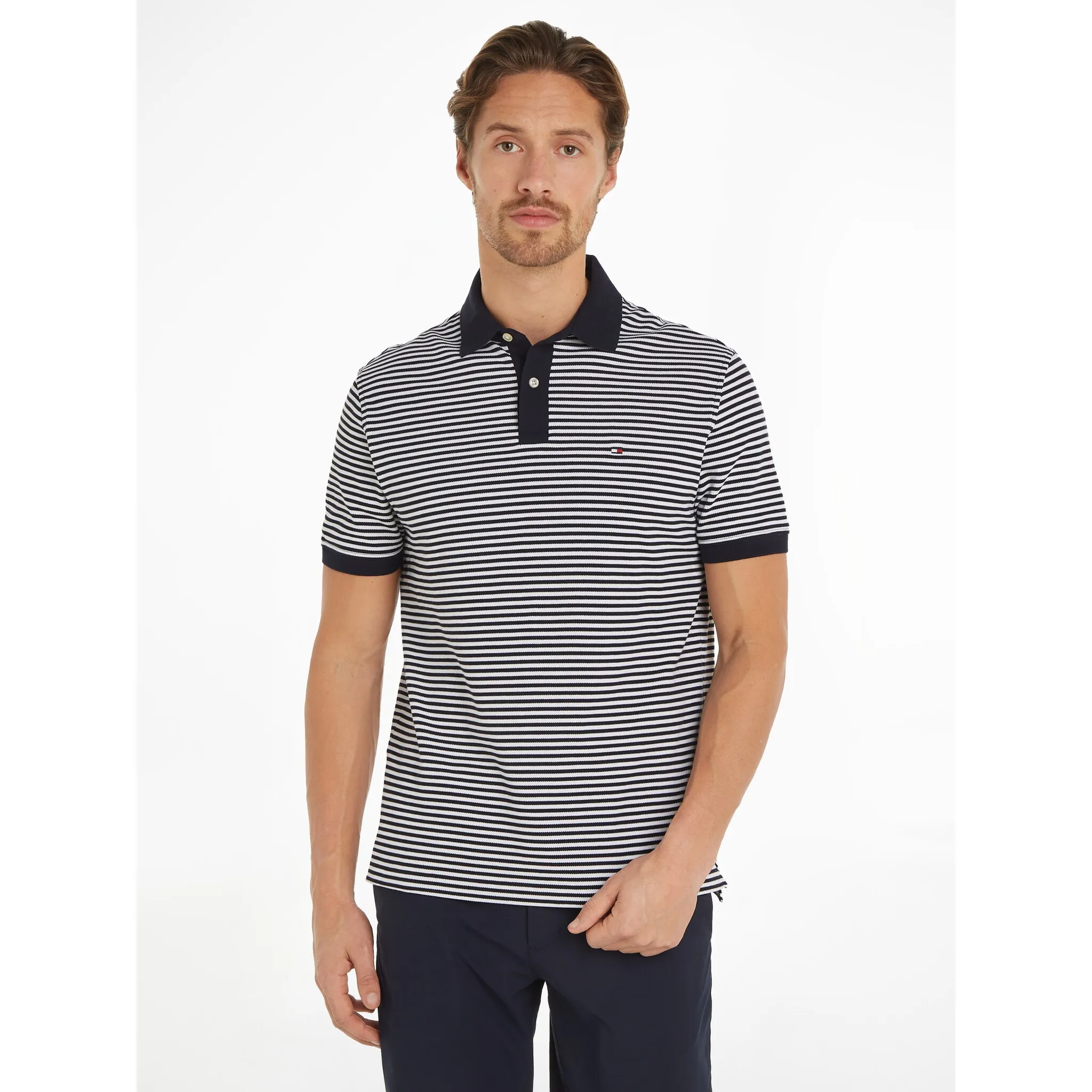 Рубашка-поло Tommy Hilfiger "1985 REGULAR POLO", тонкие полоски, цвет Desert Sky / White
Рубашка-поло Tommy Hilfiger "1985 REGULAR POLO", тонкие полоски, цвет Desert Sky / White