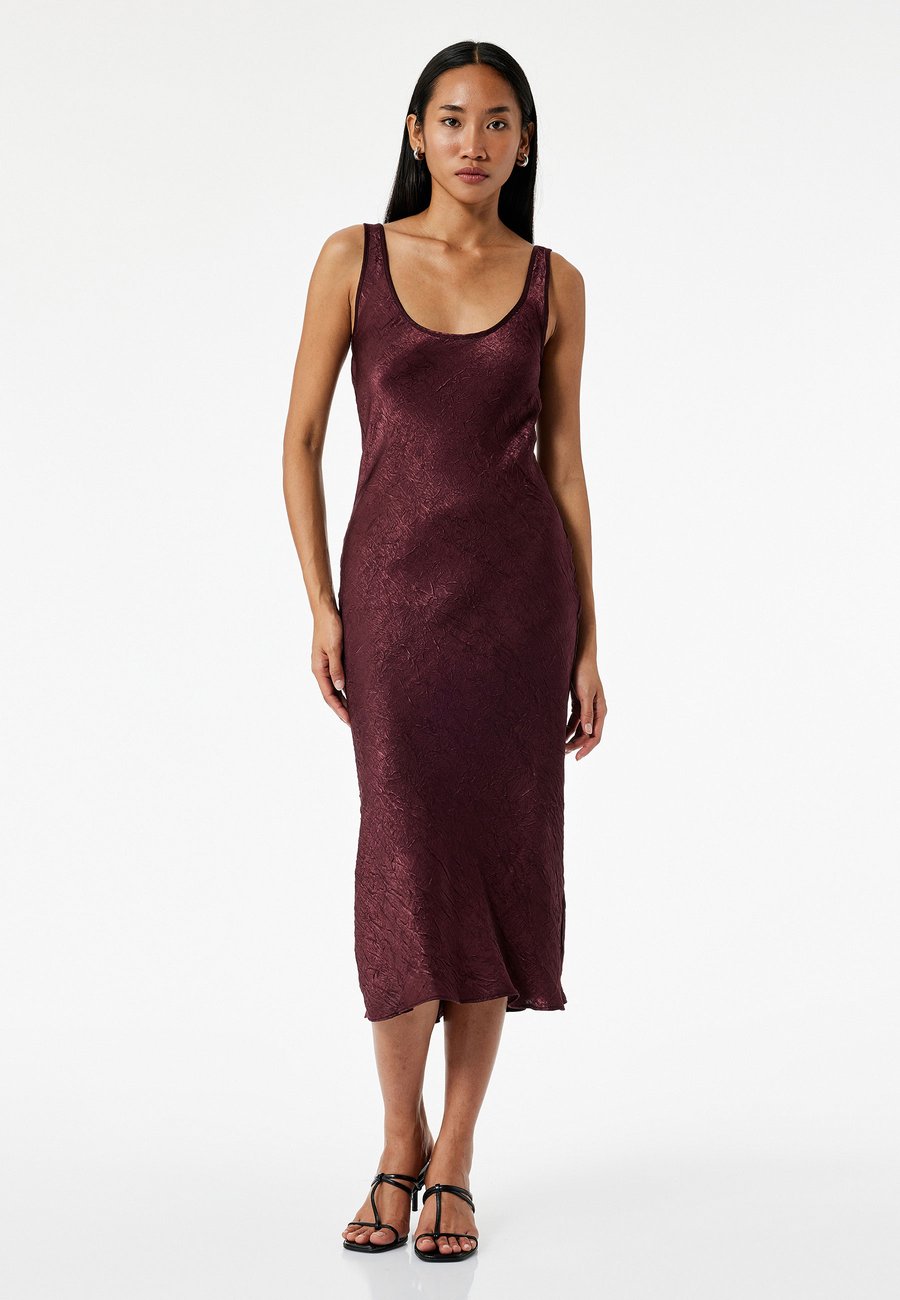 Платье Koton Day dress, Bordeaux
Платье Koton Day dress, Bordeaux