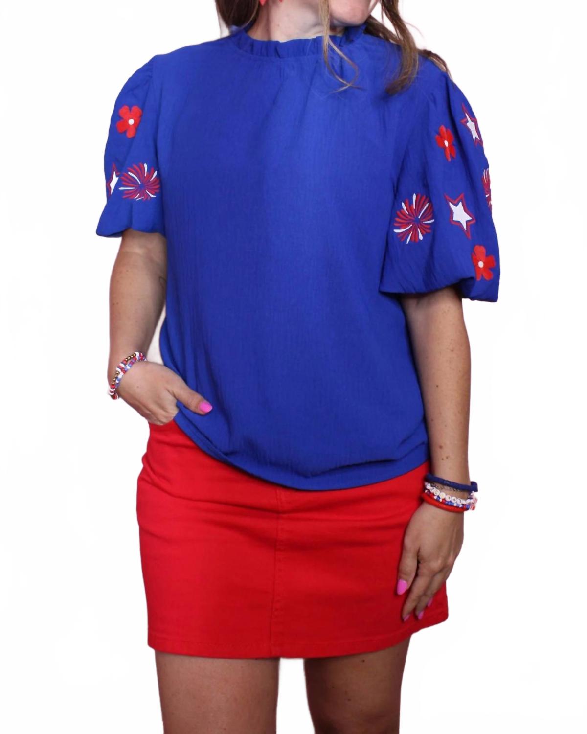 Патриотичная вышитая блузка в синем цвете Jess Lea
Патриотичная вышитая блузка в синем цвете Jess Lea