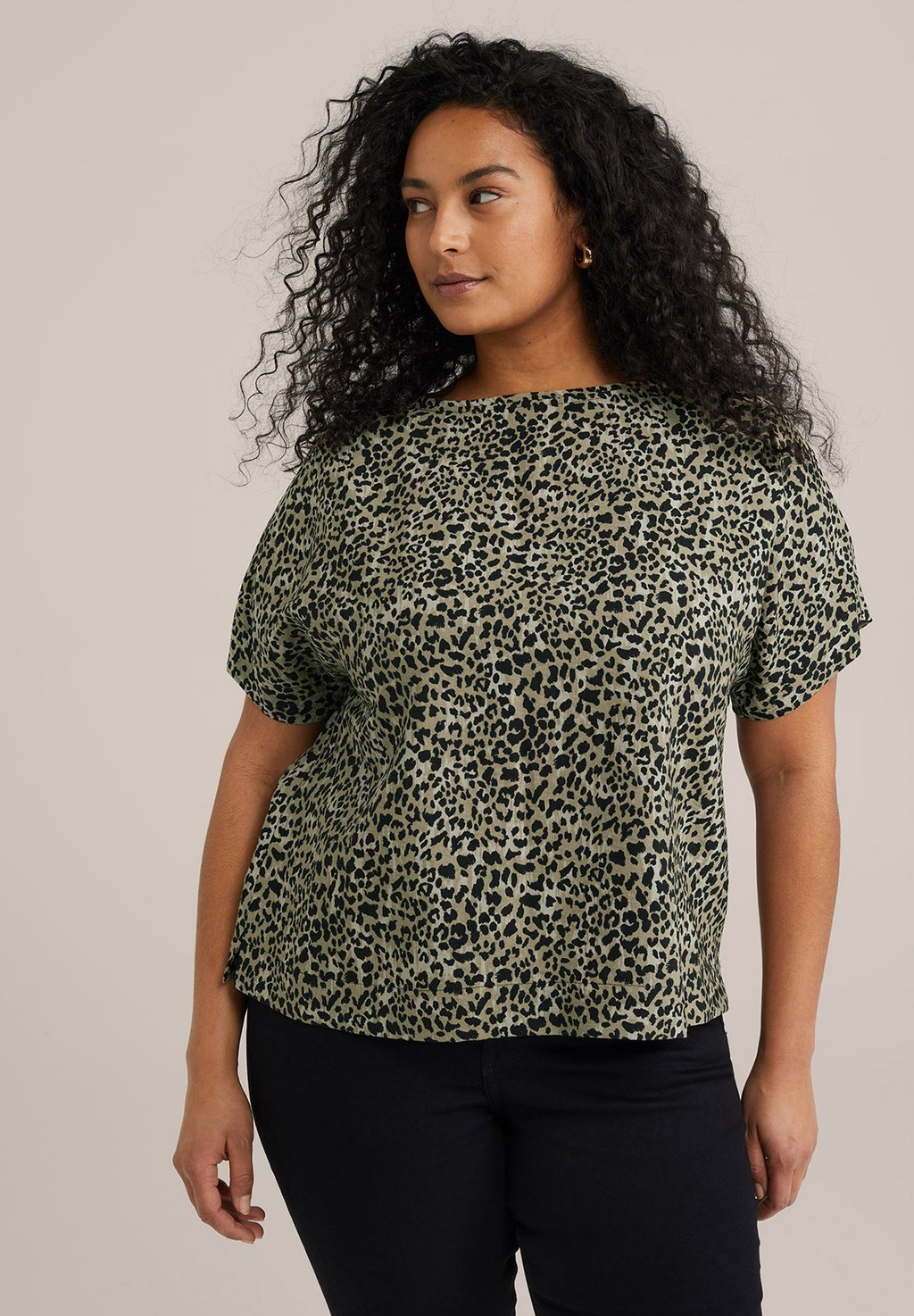 Блуза CURVE WE Fashion, светло-коричневый
Блуза CURVE WE Fashion, светло-коричневый