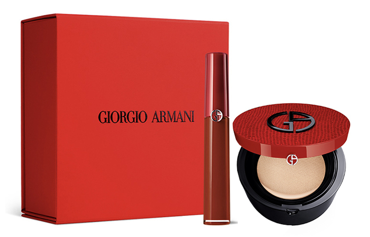 GIORGIO ARMANI AMANI Redtube Lip Love Imperfection Box набор косметики Velour Matte Mist Complexion комплект из двух предметов
GIORGIO ARMANI AMANI Redtube Lip Love Imperfection Box набор косметики Velour Matte Mist Complexion комплект из двух предметов