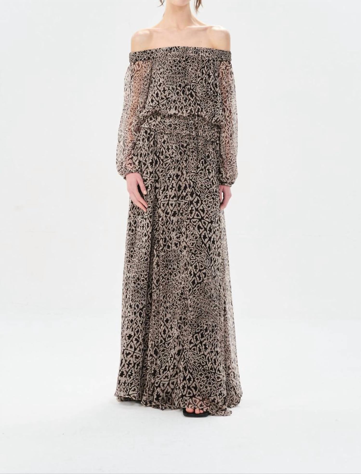 Платье Baradero Malu длинное в коричневом цвете Maria Cher
Платье Baradero Malu длинное в коричневом цвете Maria Cher