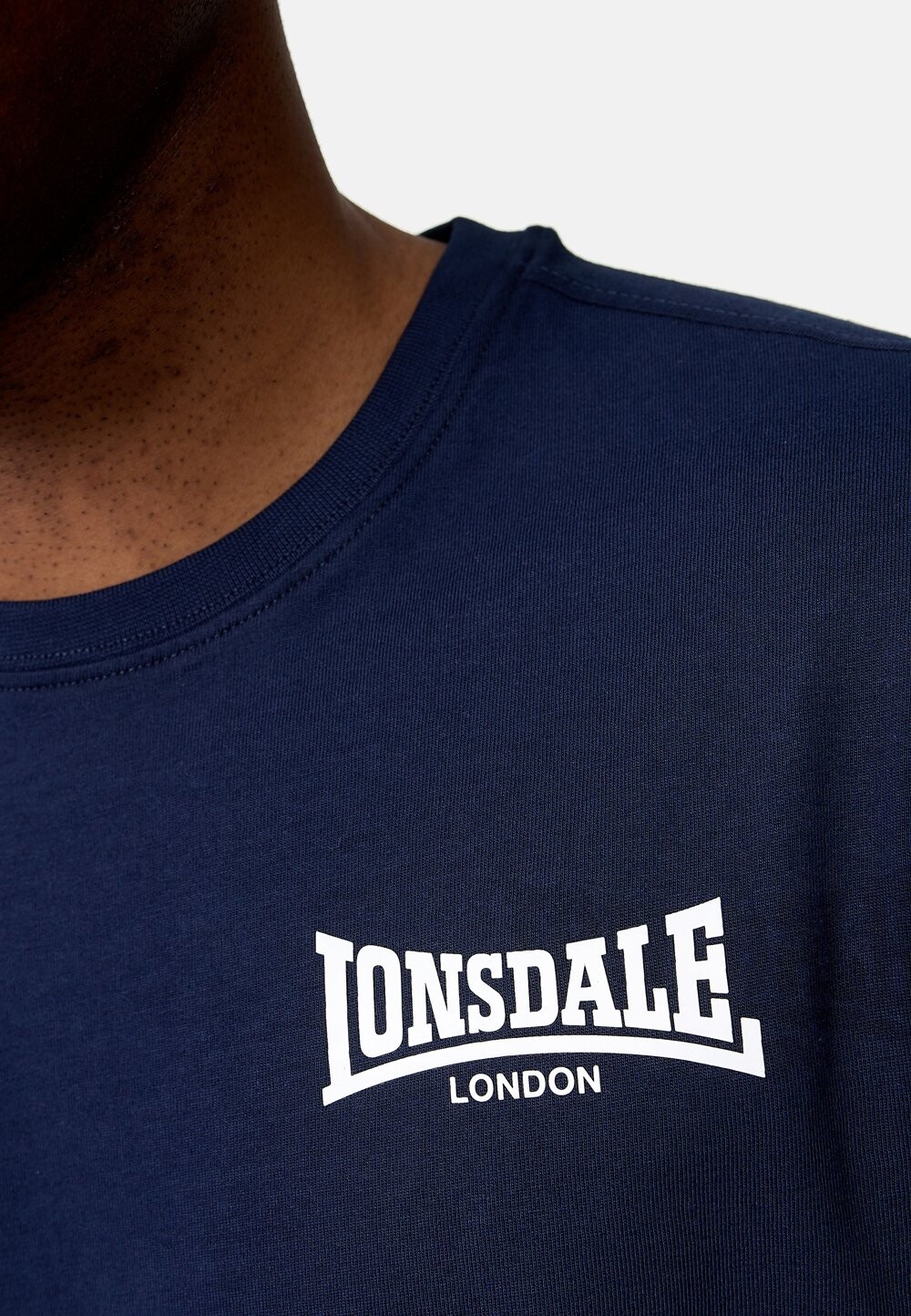 Футболка с принтом Elmdon Lonsdale, темно-синий
Футболка с принтом Elmdon Lonsdale, темно-синий