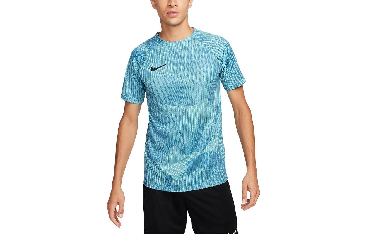 Мужское футбольное джерси Nike, цвет Rise emerald green
Мужское футбольное джерси Nike, цвет Rise emerald green