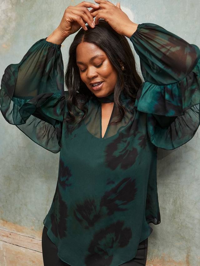 Топ с абстрактным принтом и высоким воротником Curve Live Unlimited, Green
Топ с абстрактным принтом и высоким воротником Curve Live Unlimited, Green