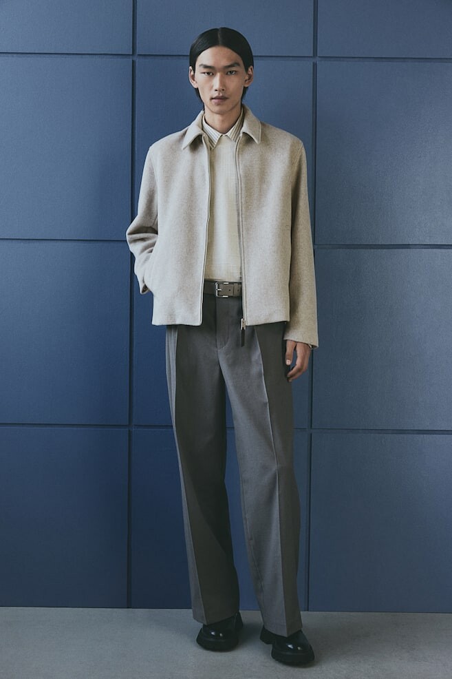 Шапка из полушерстяной смеси, прямого кроя H&M, бежевый
Шапка из полушерстяной смеси, прямого кроя H&M, бежевый