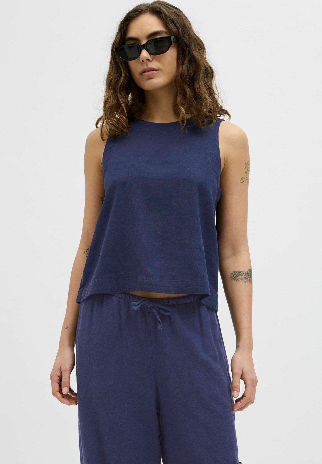 Блуза JXBREEZE JJXX, цвет Peacoat
Блуза JXBREEZE JJXX, цвет Peacoat