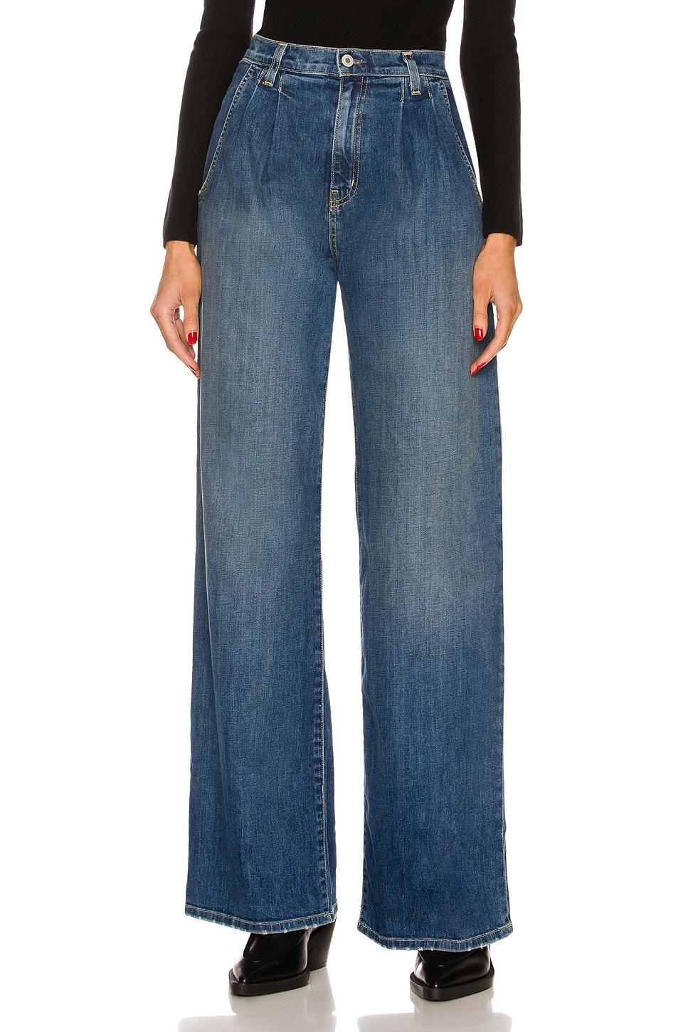 Flora Wide Leg Джинсы Nili Lotan, Classic Wash
Flora Wide Leg Джинсы Nili Lotan, Classic Wash