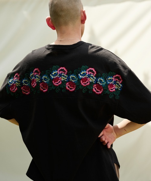 Футболка, крой оверсайз, бренд Rehacer, цвет черный
Футболка, крой оверсайз, бренд Rehacer, цвет черный