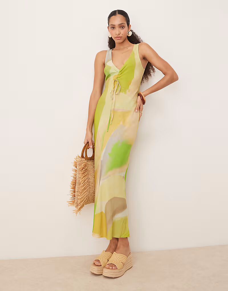 Платье миди с V-образным вырезом и сборками ASOS DESIGN в зеленом цвете
Платье миди с V-образным вырезом и сборками ASOS DESIGN в зеленом цвете