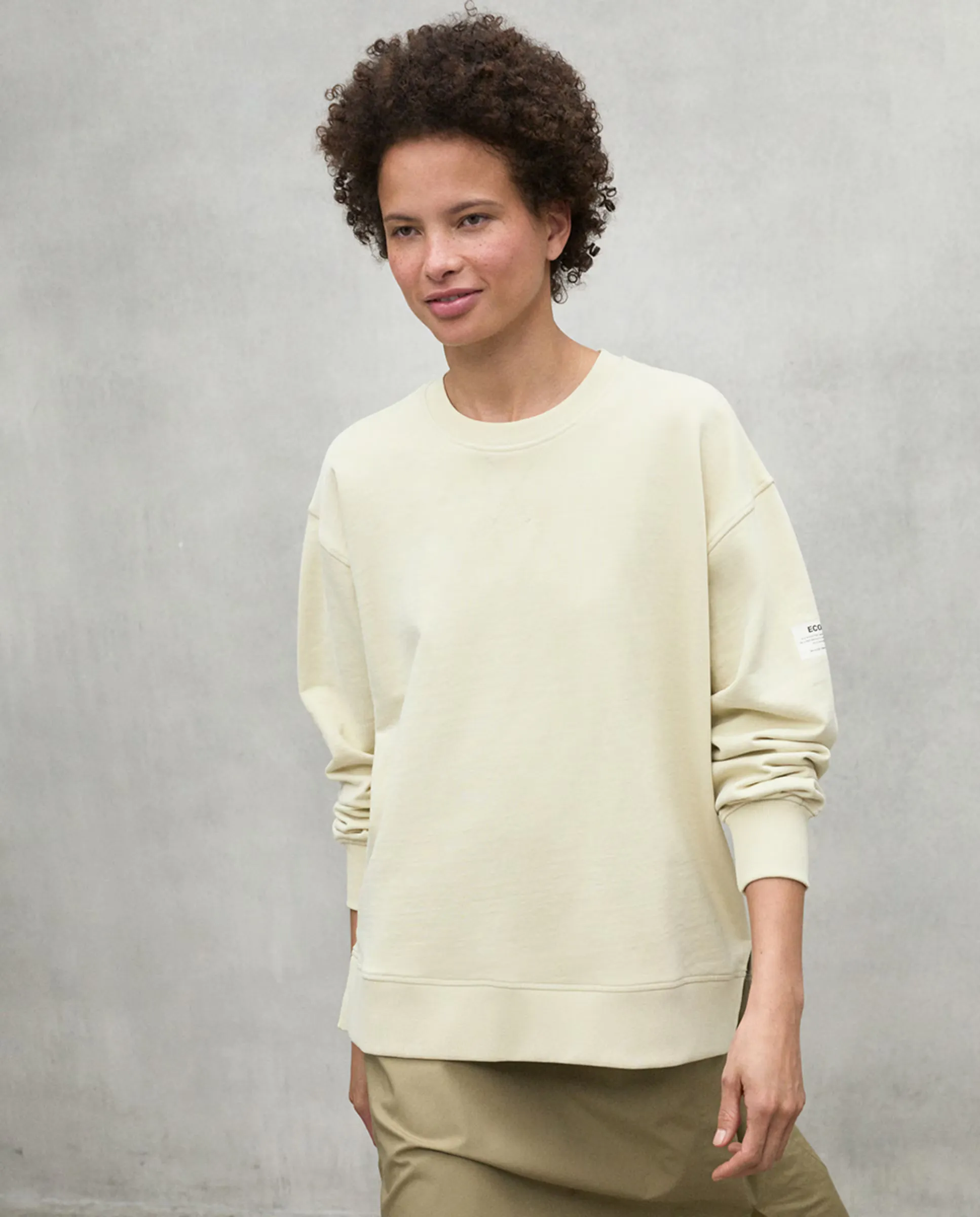 Женская толстовка с круглым вырезом Ecoalf, бежевый
Женская толстовка с круглым вырезом Ecoalf, бежевый