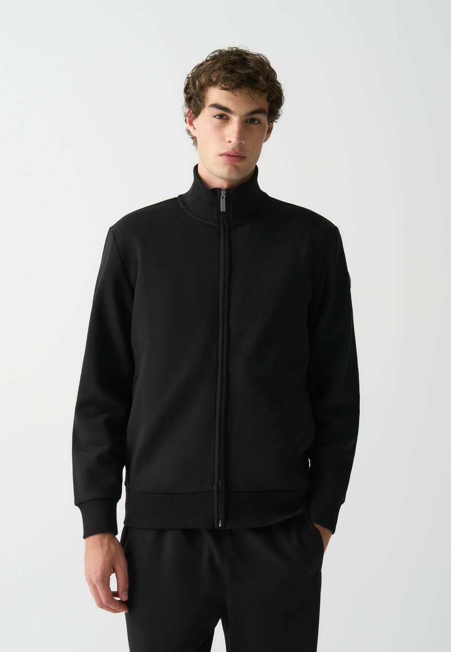 Толстовка Colmar Originals Zip-up sweatshirt, Black
Толстовка Colmar Originals Zip-up sweatshirt, Black