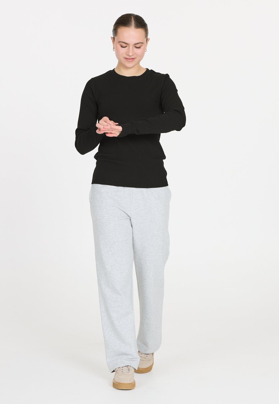 Топ Les'Arcs ASHTYN, Black
Топ Les'Arcs ASHTYN, Black