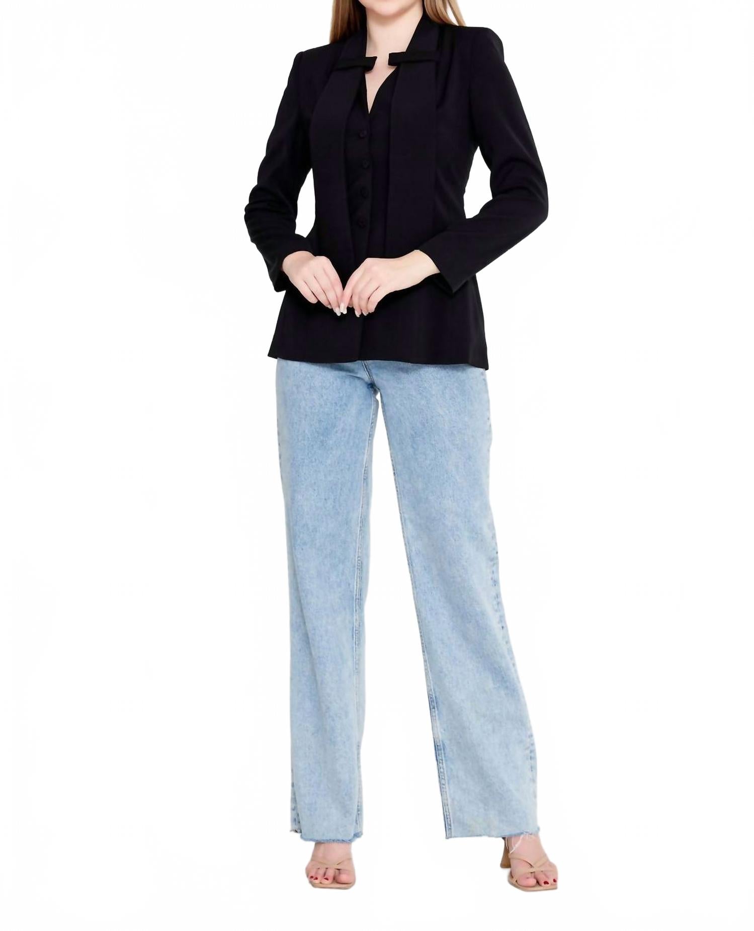 Черный жакет с длинными рукавами из крепа Zaalima Fashion 
Черный жакет с длинными рукавами из крепа Zaalima Fashion