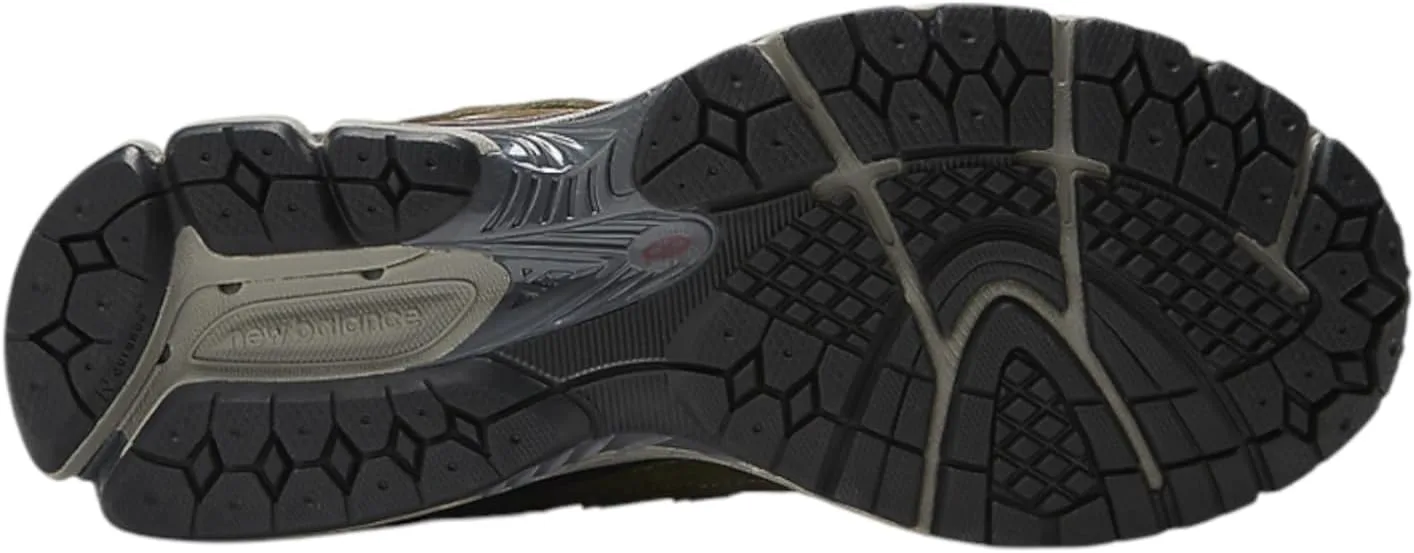 Мужские кроссовки New Balance M2002RCC
Мужские кроссовки New Balance M2002RCC