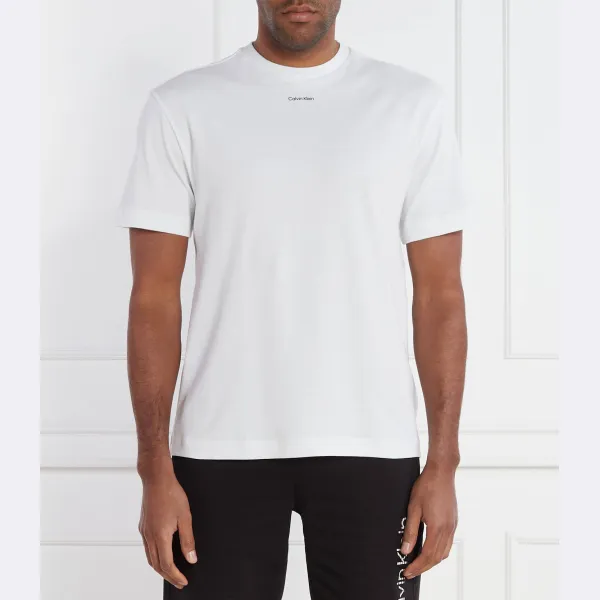 Удобная футболка Calvin Klein, белый
Удобная футболка Calvin Klein, белый