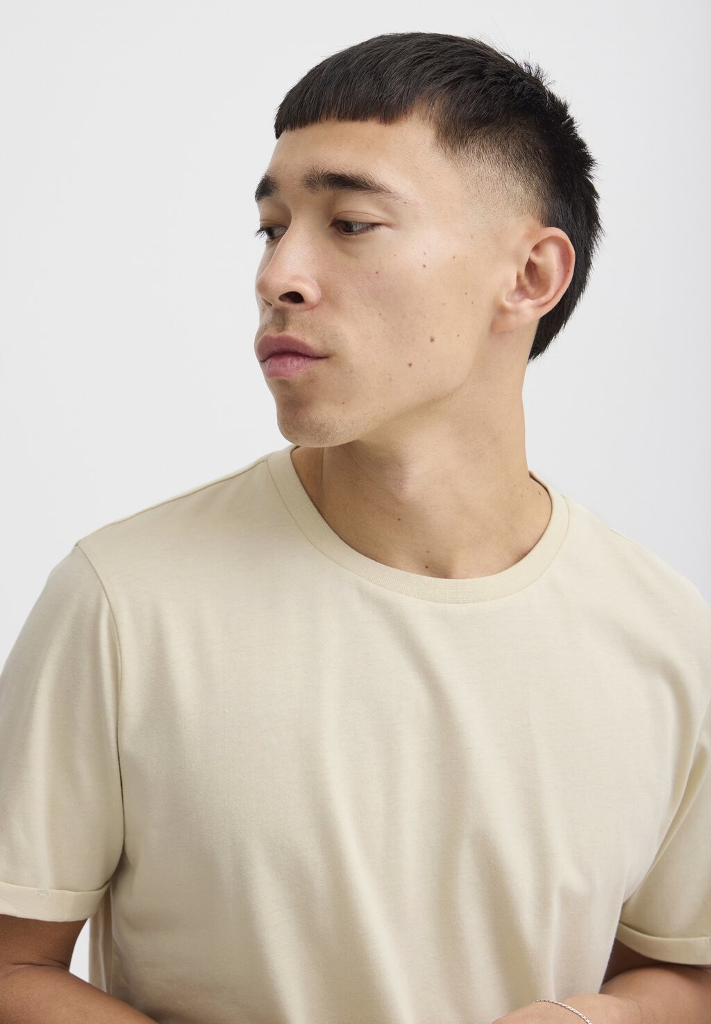 Базовая футболка -whiteyesmistletcashmdresbl 5 Pack Blend, белый
Базовая футболка -whiteyesmistletcashmdresbl 5 Pack Blend, белый