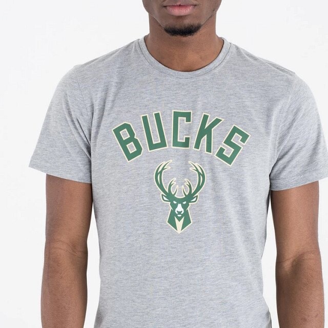 Футболка New Era NBA Regular Milwakee Bucks, серый
Футболка New Era NBA Regular Milwakee Bucks, серый