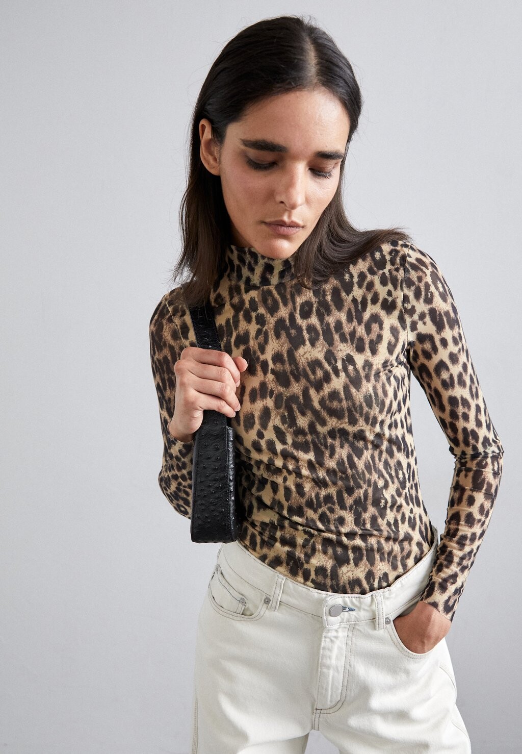 Топ с длинными рукавами JODI BLOUSE Baum und Pferdgarten, коричневый
Топ с длинными рукавами JODI BLOUSE Baum und Pferdgarten, коричневый