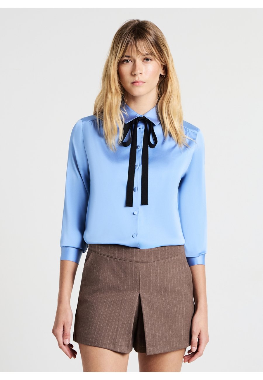 Блуза Calliope CRAVATTINO, Celeste/Light Blue
Блуза Calliope CRAVATTINO, Celeste/Light Blue