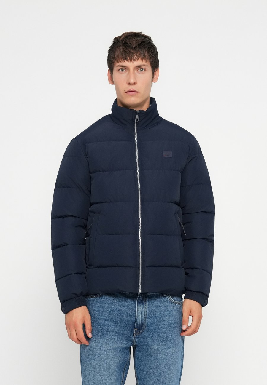 Куртка Jack & Jones PREMIUM JPRBLUALVES PUFFER, Navy Blazer/Dark Blue
Куртка Jack & Jones PREMIUM JPRBLUALVES PUFFER, Navy Blazer/Dark Blue