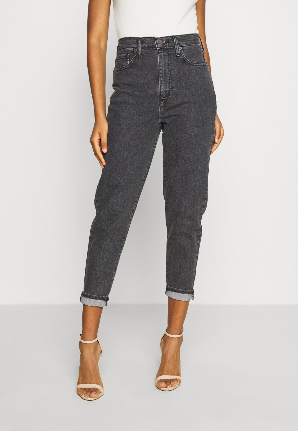 Джинсы Baggy Levi's
Джинсы Baggy Levi's