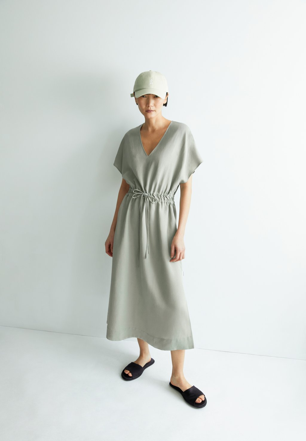 Повседневное платье MAAHOLINA ARMEDANGELS, зеленый
Повседневное платье MAAHOLINA ARMEDANGELS, зеленый