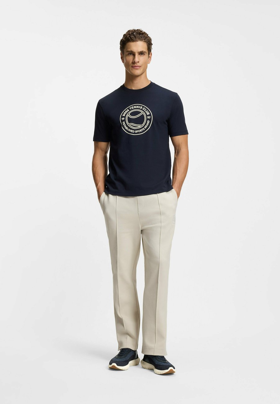 Кроссовки BOSS MOTION KNM, Open Blue /Dark Blue
Кроссовки BOSS MOTION KNM, Open Blue /Dark Blue