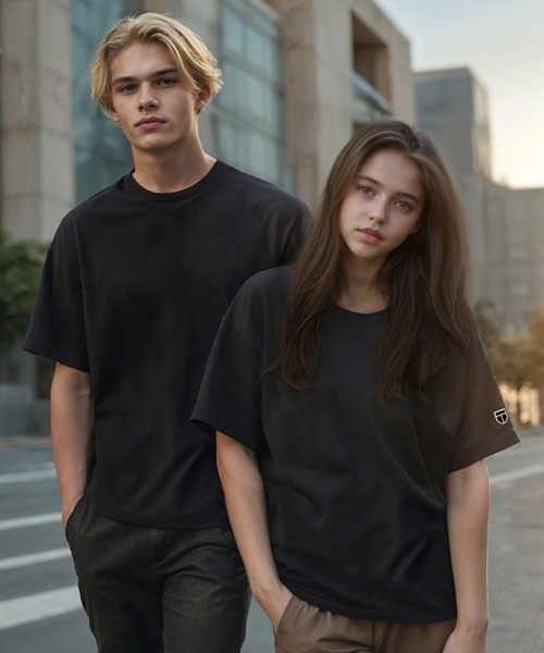 Футболка хлопковая однотонная с коротким рукавом, плотная, с эмблемой NEWTRAL, черный
Футболка хлопковая однотонная с коротким рукавом, плотная, с эмблемой NEWTRAL, черный