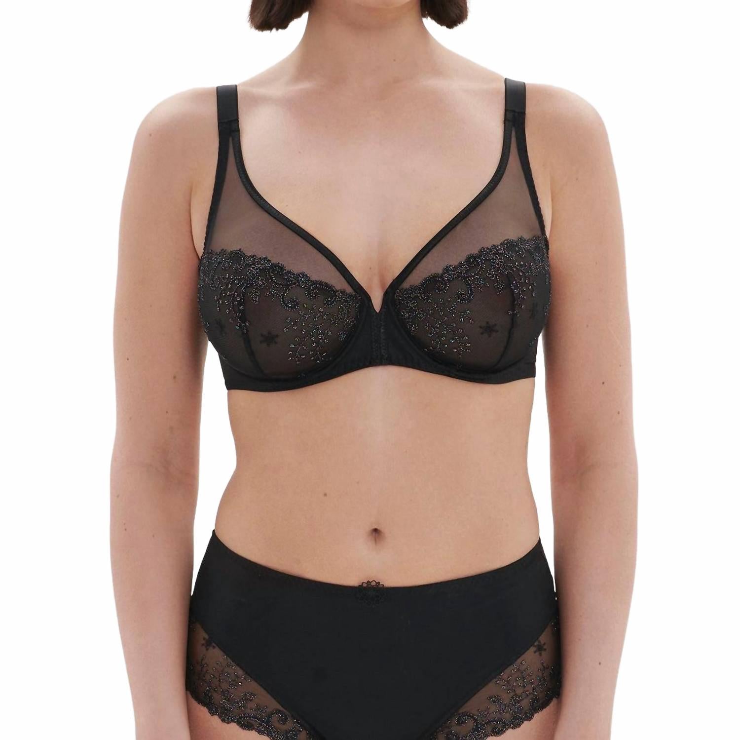 Полноразмерный бюстгальтер пуш-ап в черном цвете Simone Perele 
Полноразмерный бюстгальтер пуш-ап в черном цвете Simone Perele