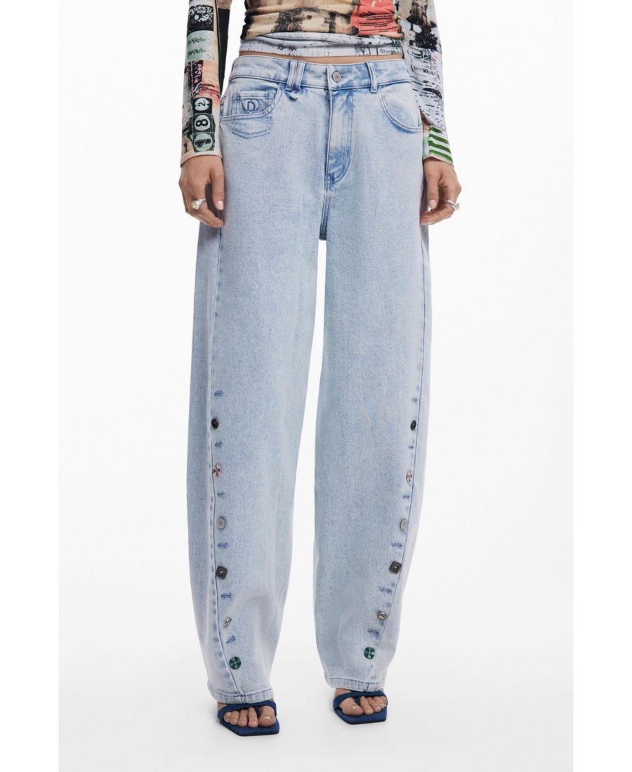 Женские джинсы с пуговицами Desigual, Light blue
Женские джинсы с пуговицами Desigual, Light blue